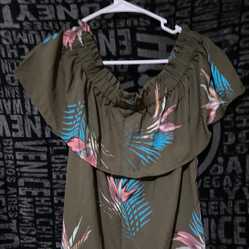 Apt.9 floral tshirt